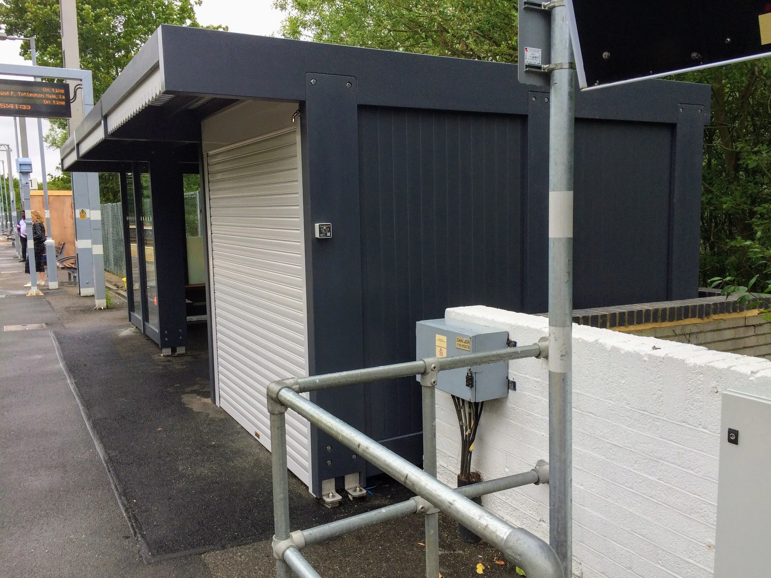 Sustainable Natural Shelter, Rail, TOC, Wood, Accoya00046.jpg