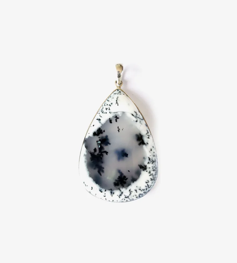 dendritic agate pendant.jpg