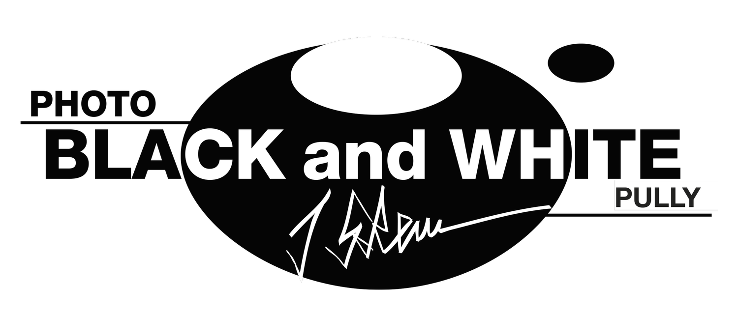 PHOTO BLACK AND WHITE