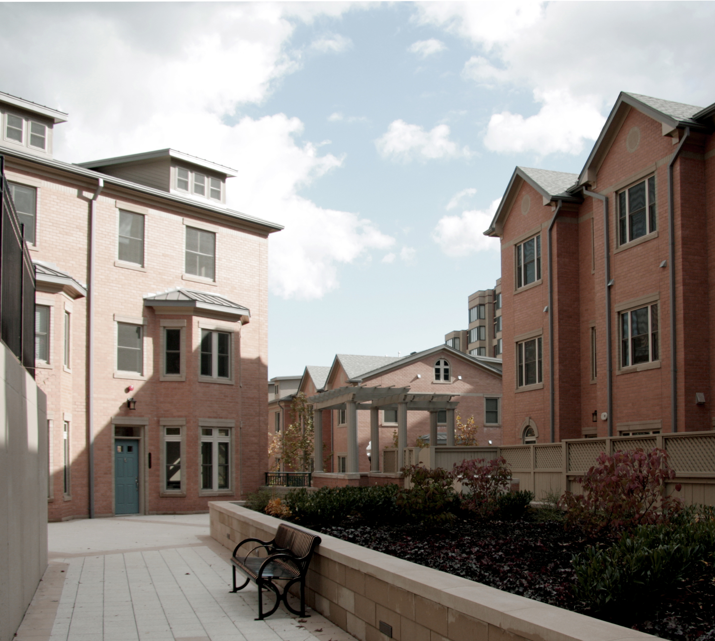 VISTA_COURTYARD_267_.jpg