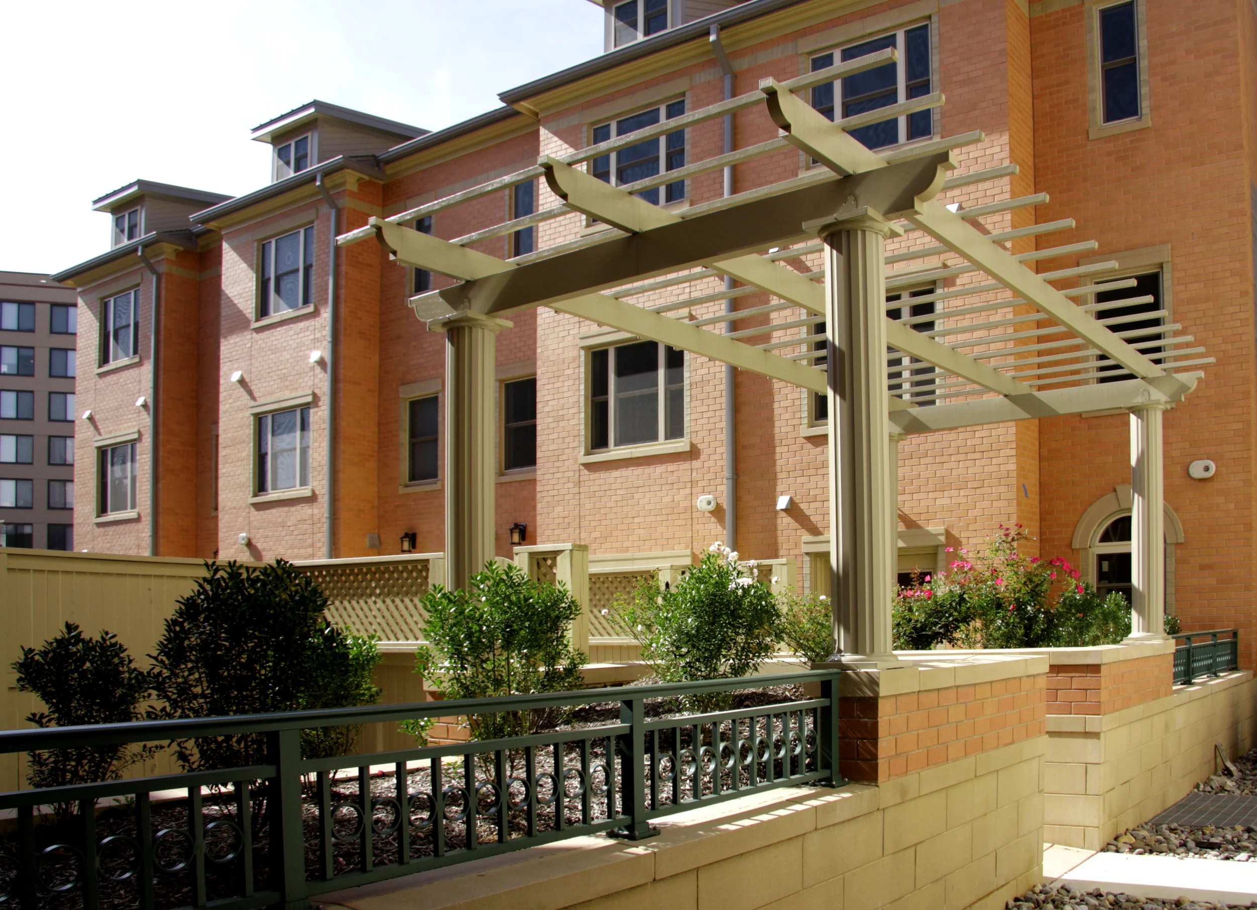 VISTA_Pergola027 .jpg