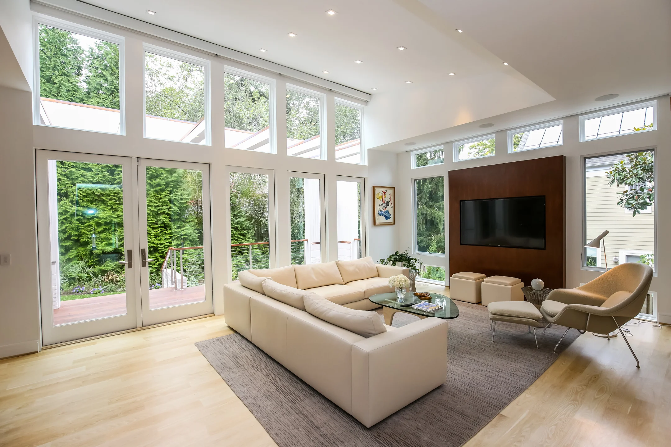 8302BryantDr-30.jpg