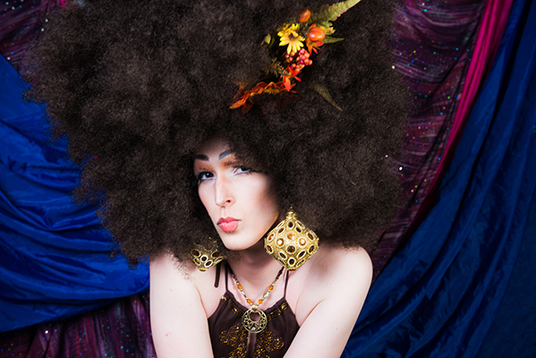 Artist, Drew Johnson, in the Fun Loving Photos photobooth.