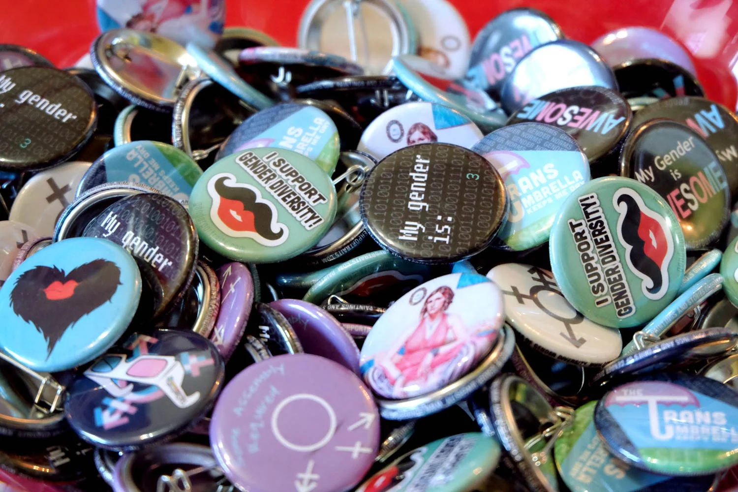 Buttons_Bowl01.jpg