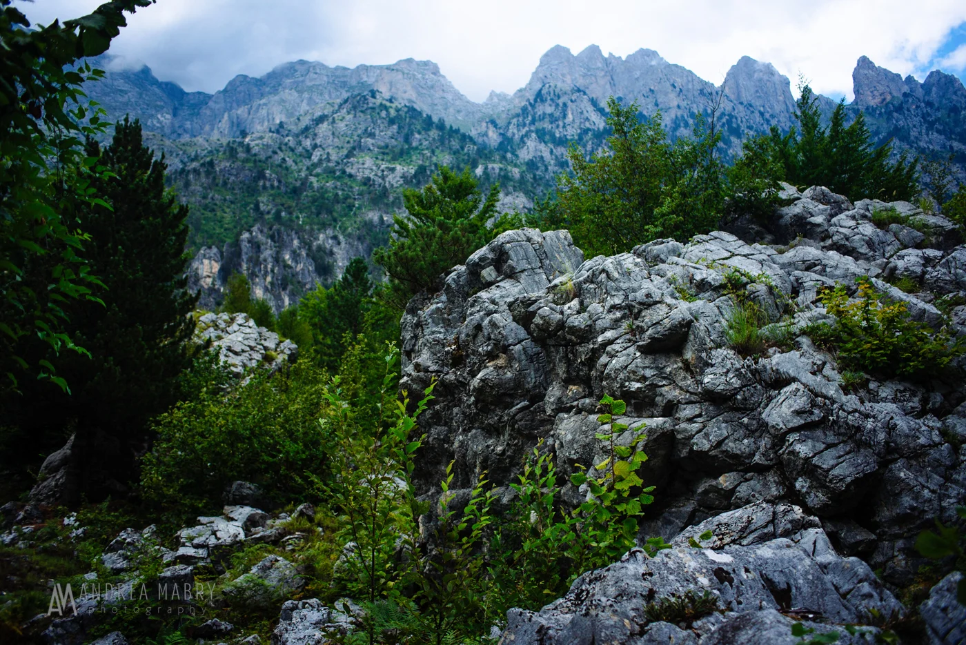 I had never experienced the feeling of being in a fishbowl like in Valbona. Tall, steep mountains rise on both sides of the valley the town is set in.