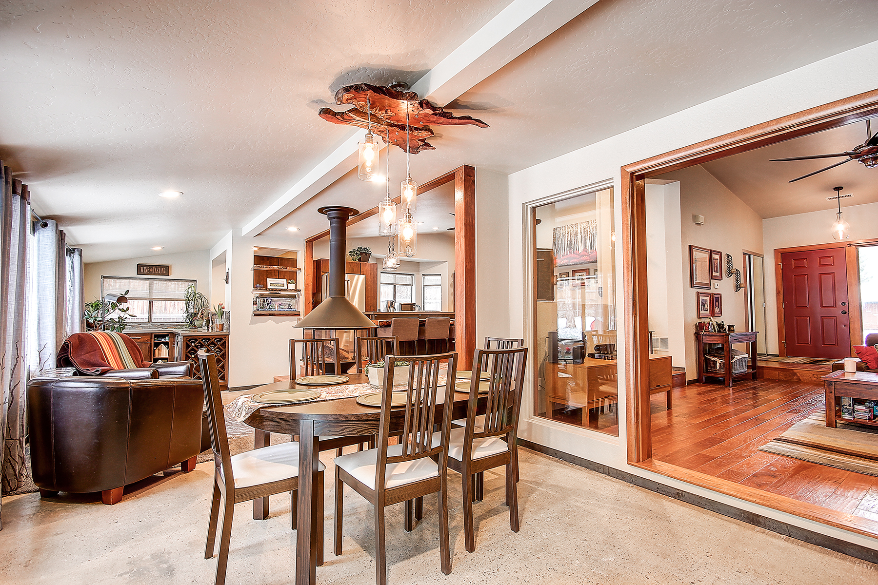 08_Dining Room2.jpg