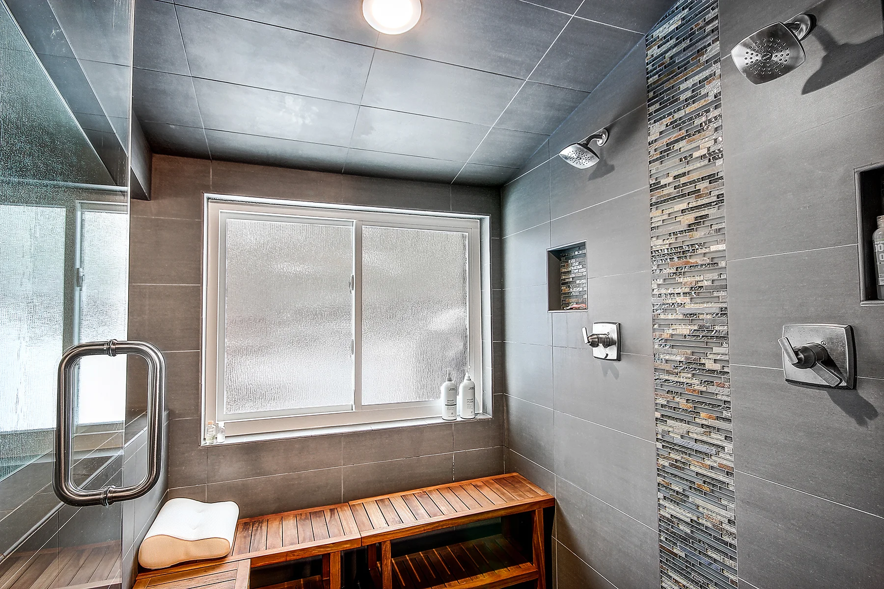 19_Master Shower1.jpg