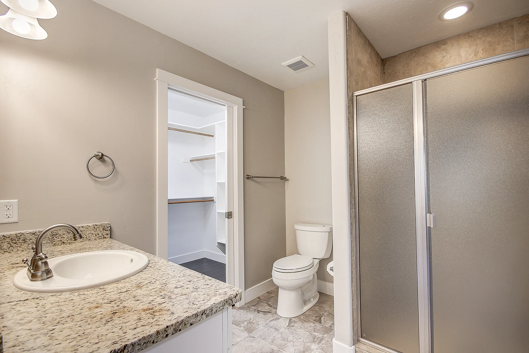 14_Master Bathroom1.jpg