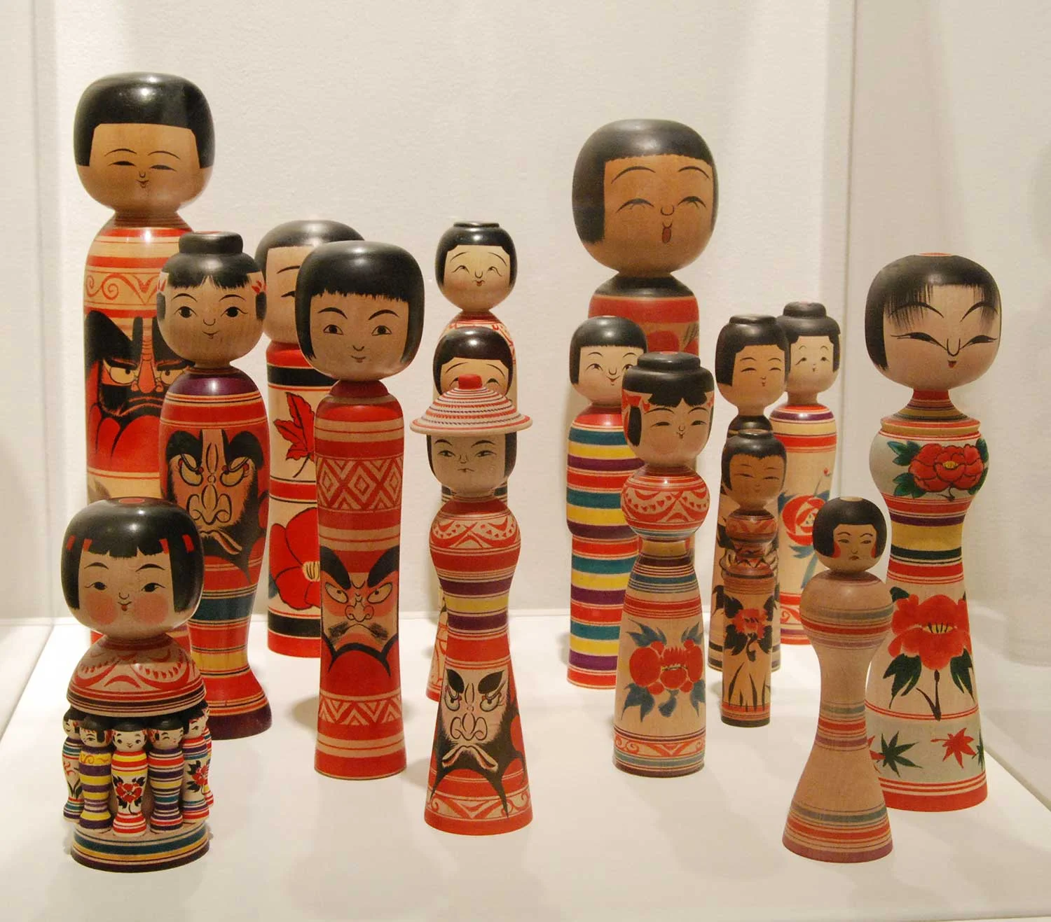 TRADITIONAL KOKESHI