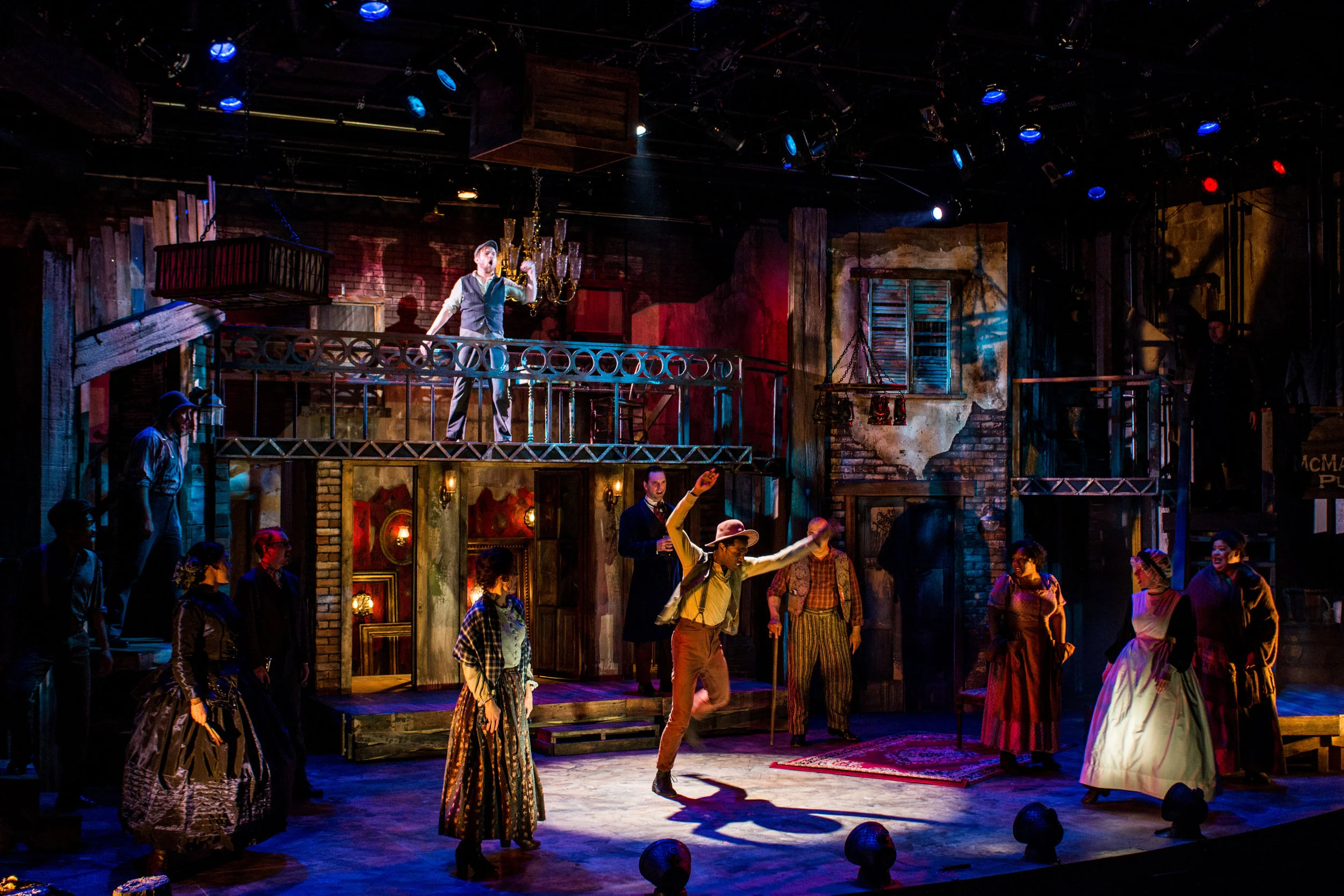 FIVE POINTS Theater Latte Da 2018
