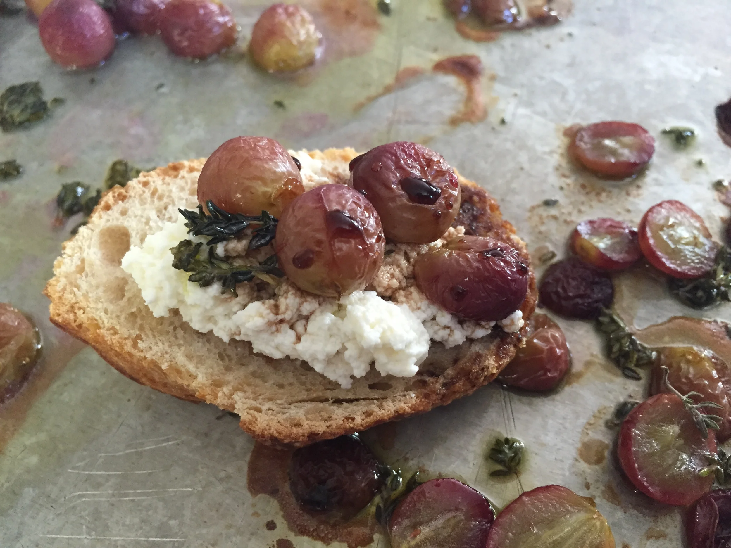 THYME ROASTED GRAPES