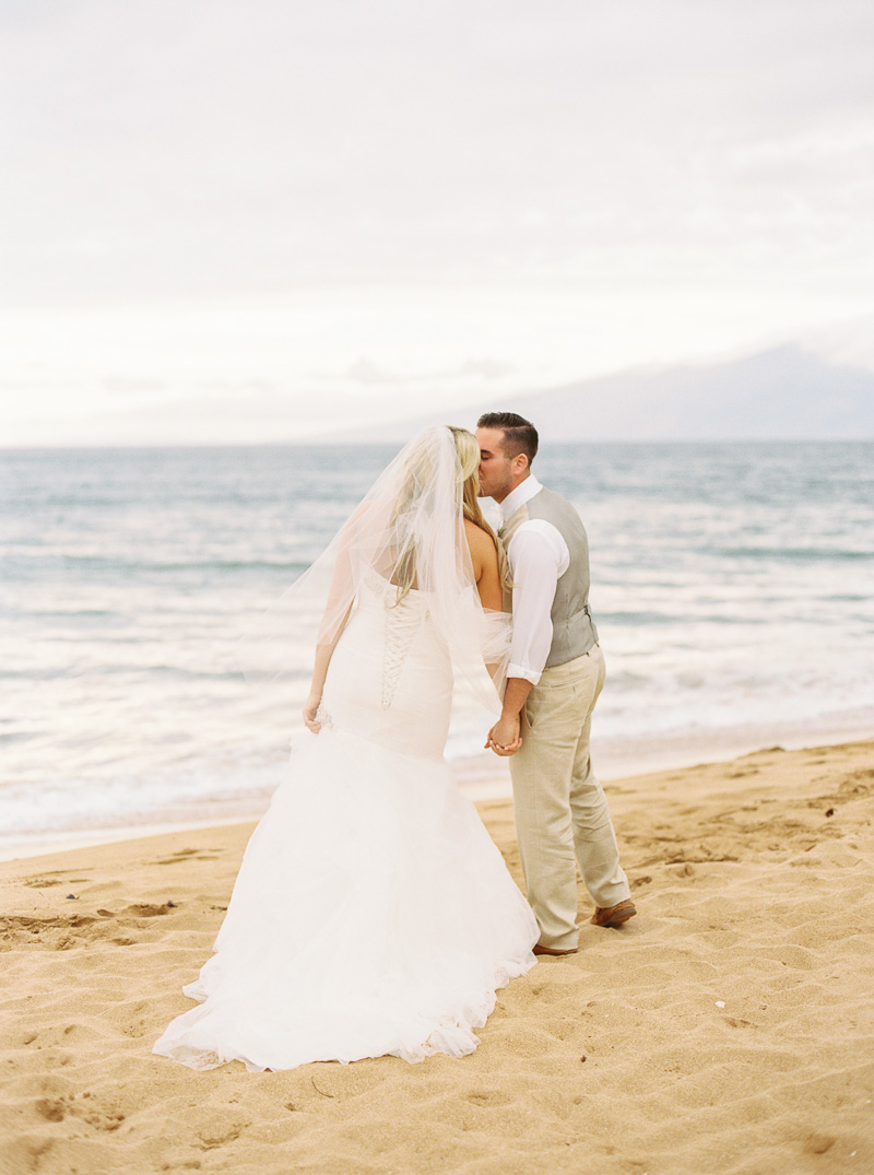 Maui wedding photographer - photo-36.jpg