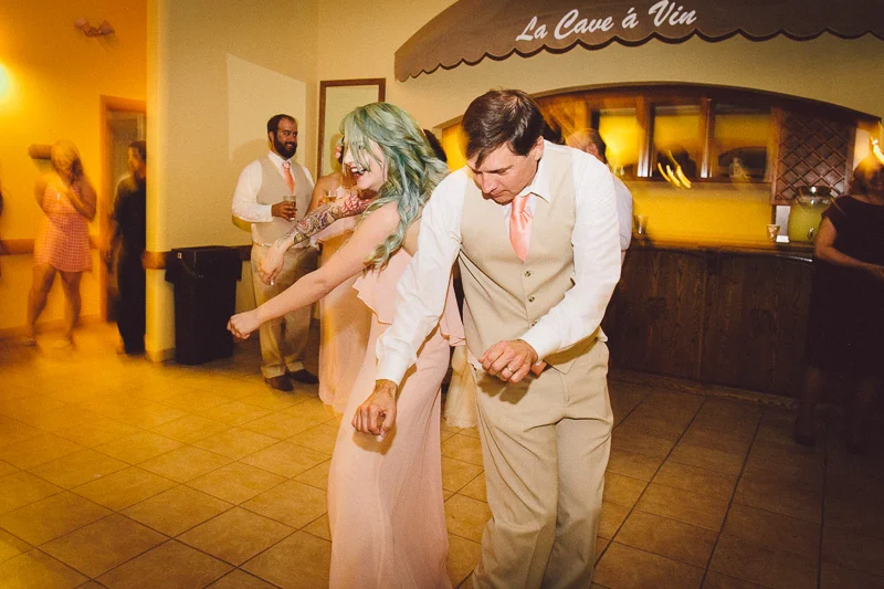 Danielle Poff Photography
http://www.daniellepoff.com