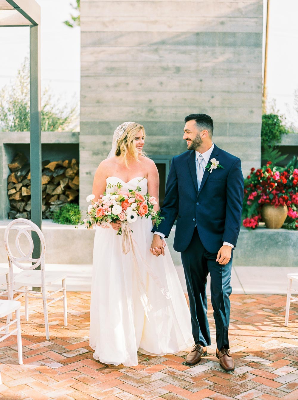 Danielle Poff Photography
http://www.daniellepoff.com
