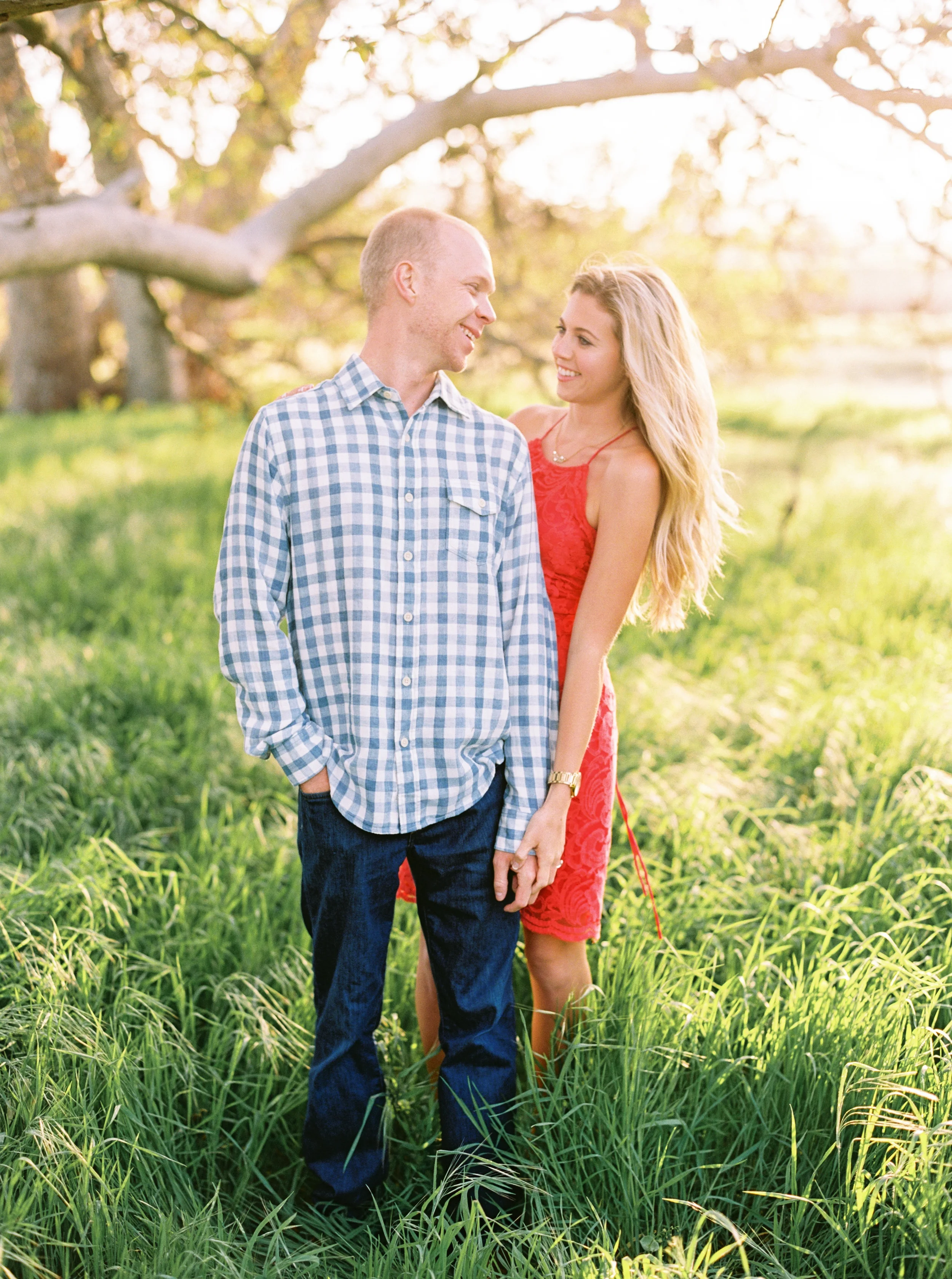 Danielle Poff Photography 
http://www.daniellepoff.com