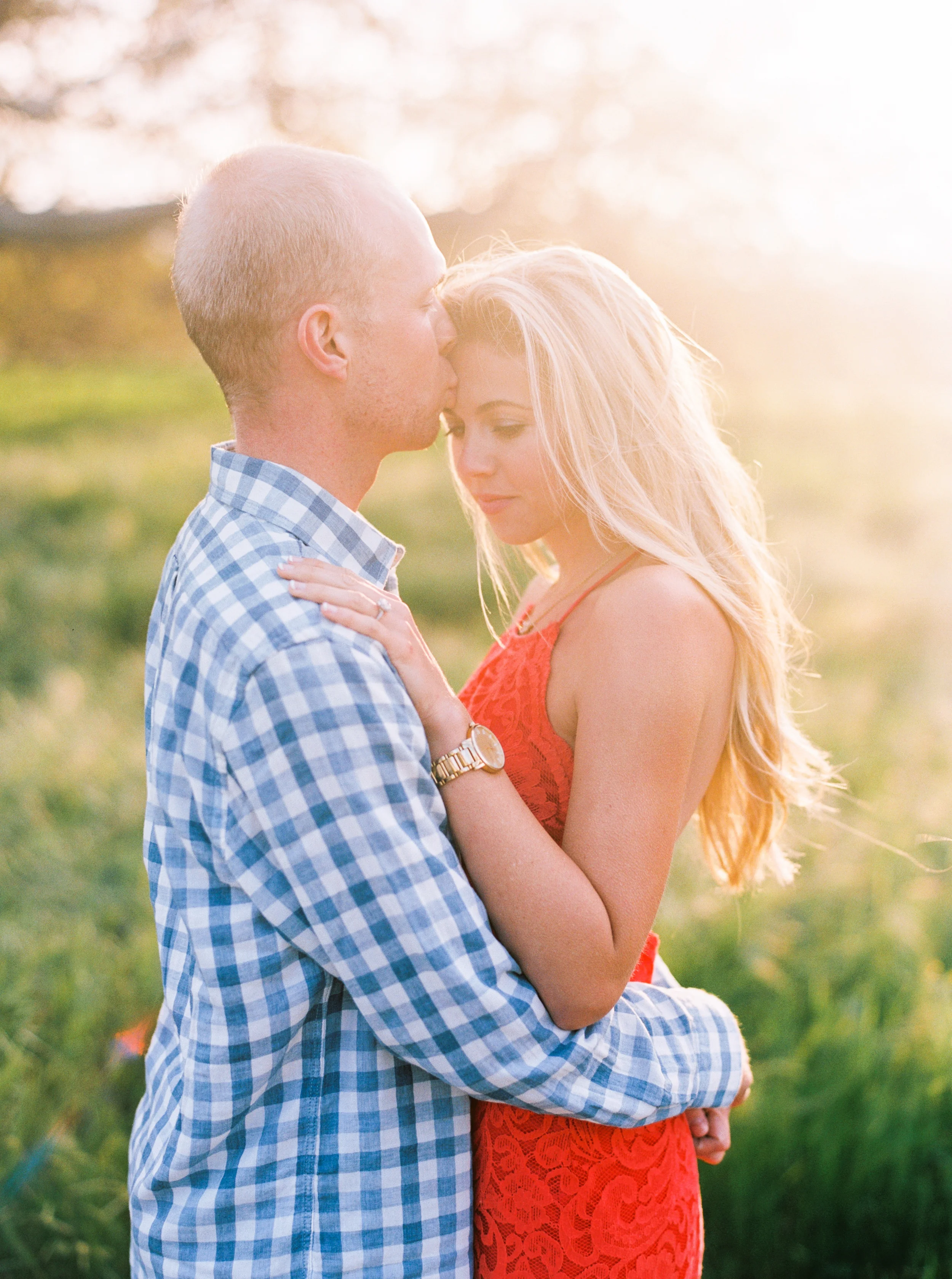 Danielle Poff Photography 
http://www.daniellepoff.com