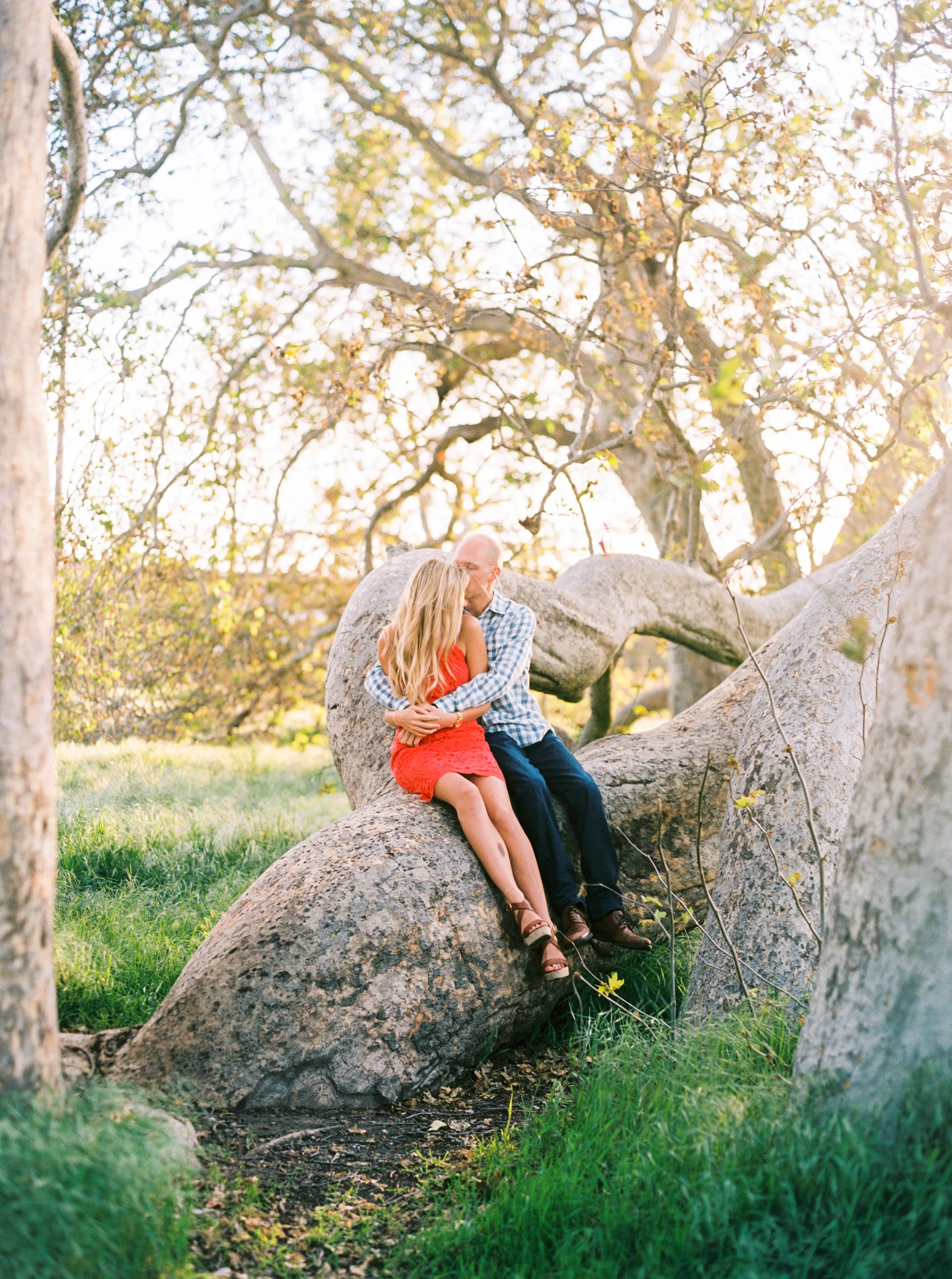 Danielle Poff Photography 
http://www.daniellepoff.com