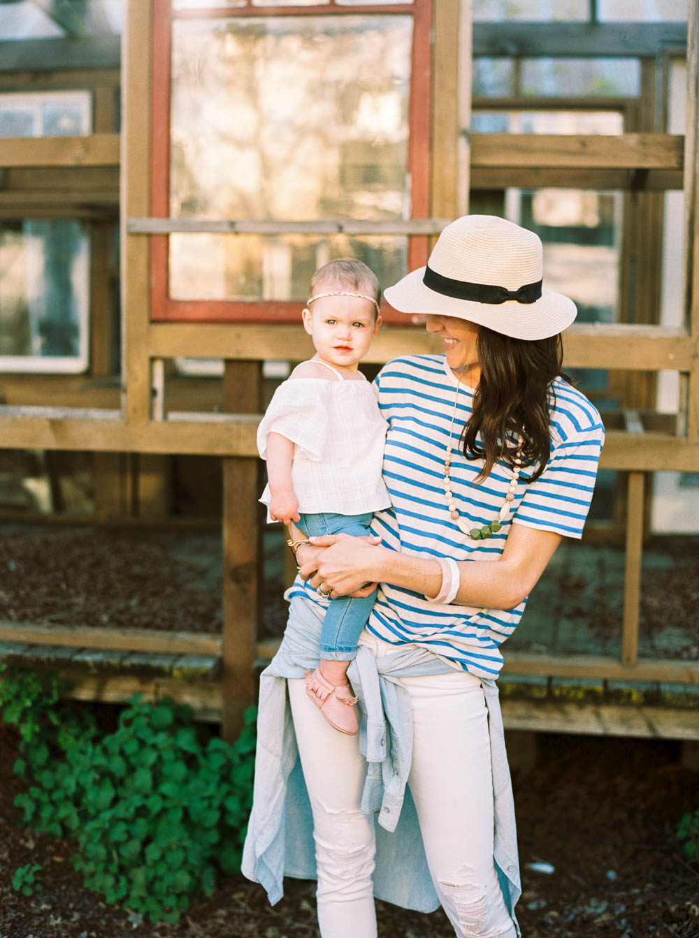 Danielle Poff Photography
http://www.daniellepoff.com