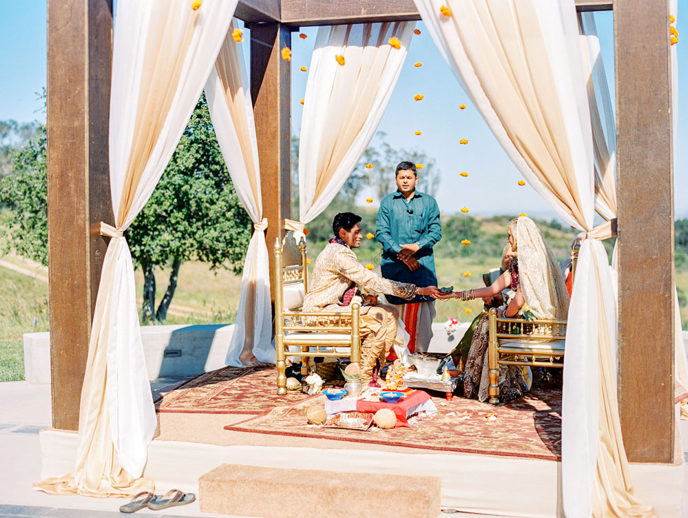 Danielle Poff Photography
http://www.daniellepoff.com