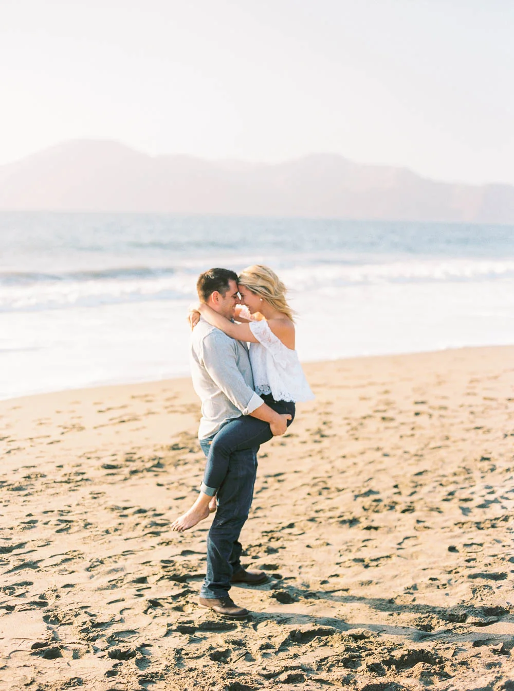 Danielle Poff Photography 
http://www.daniellepoff.com