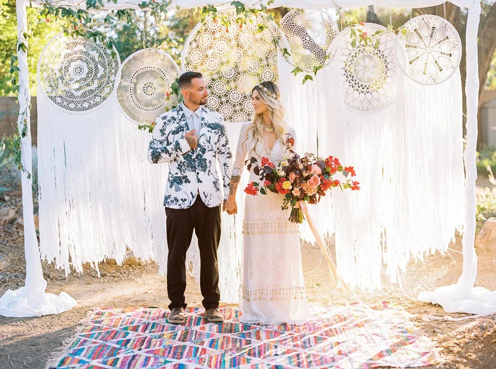 Walnut Creek Wedding: Modern Palm Springs Inspired Wedding At Ruth Bancroft Gardens //