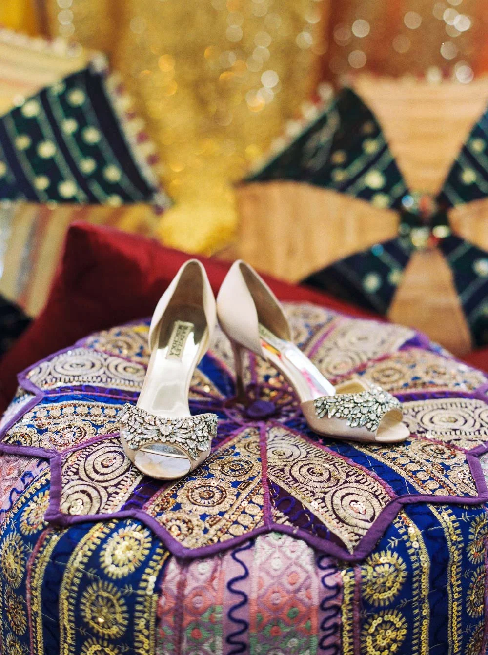 Danielle Poff Photography 
http://www.daniellepoff.com
