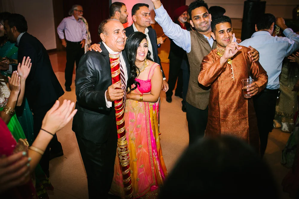 Danielle Poff Photography 
http://www.daniellepoff.com