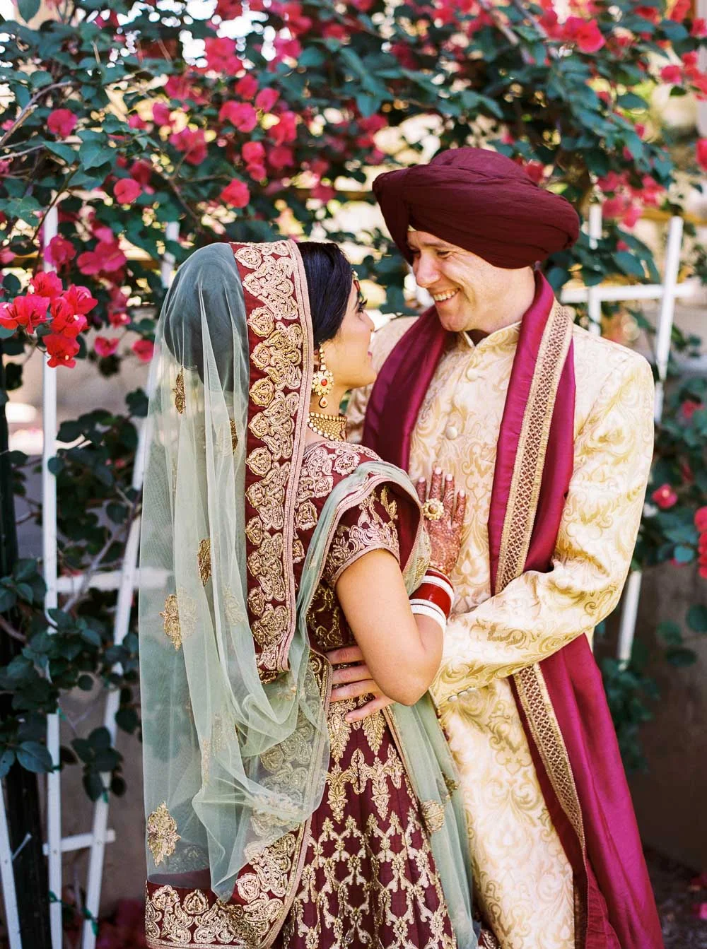 Danielle Poff Photography 
http://www.daniellepoff.com