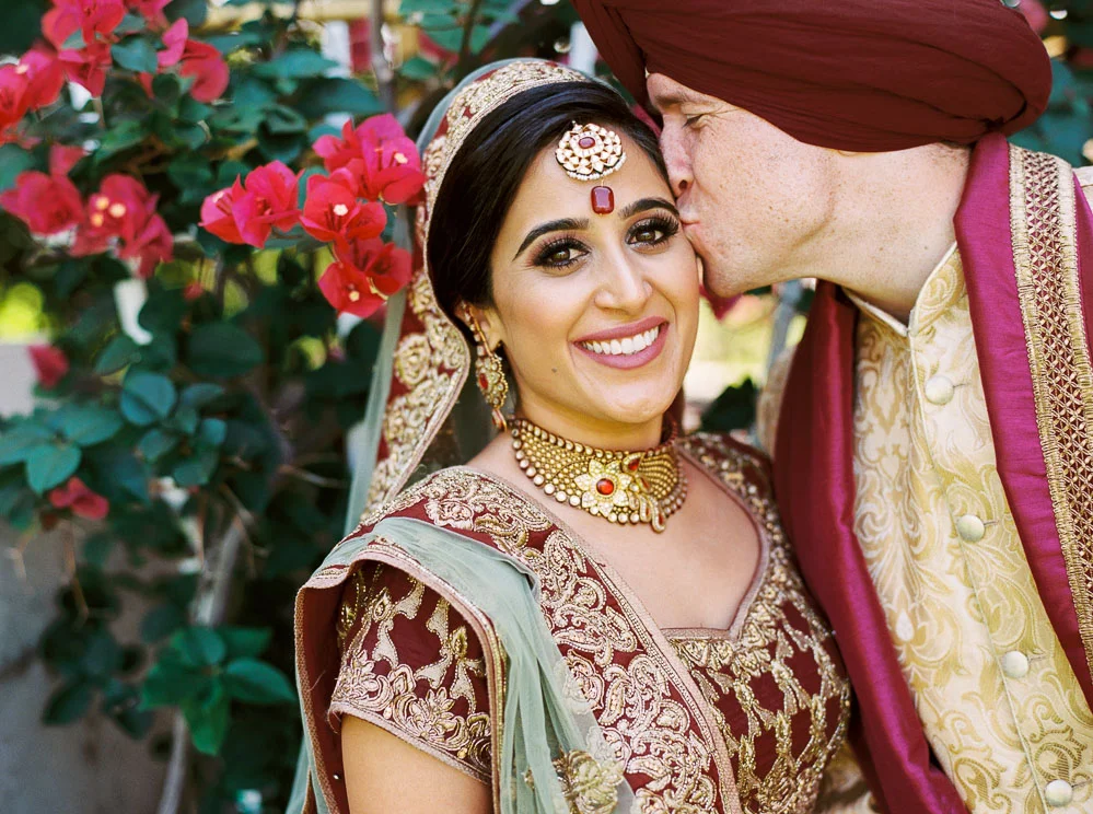Danielle Poff Photography 
http://www.daniellepoff.com