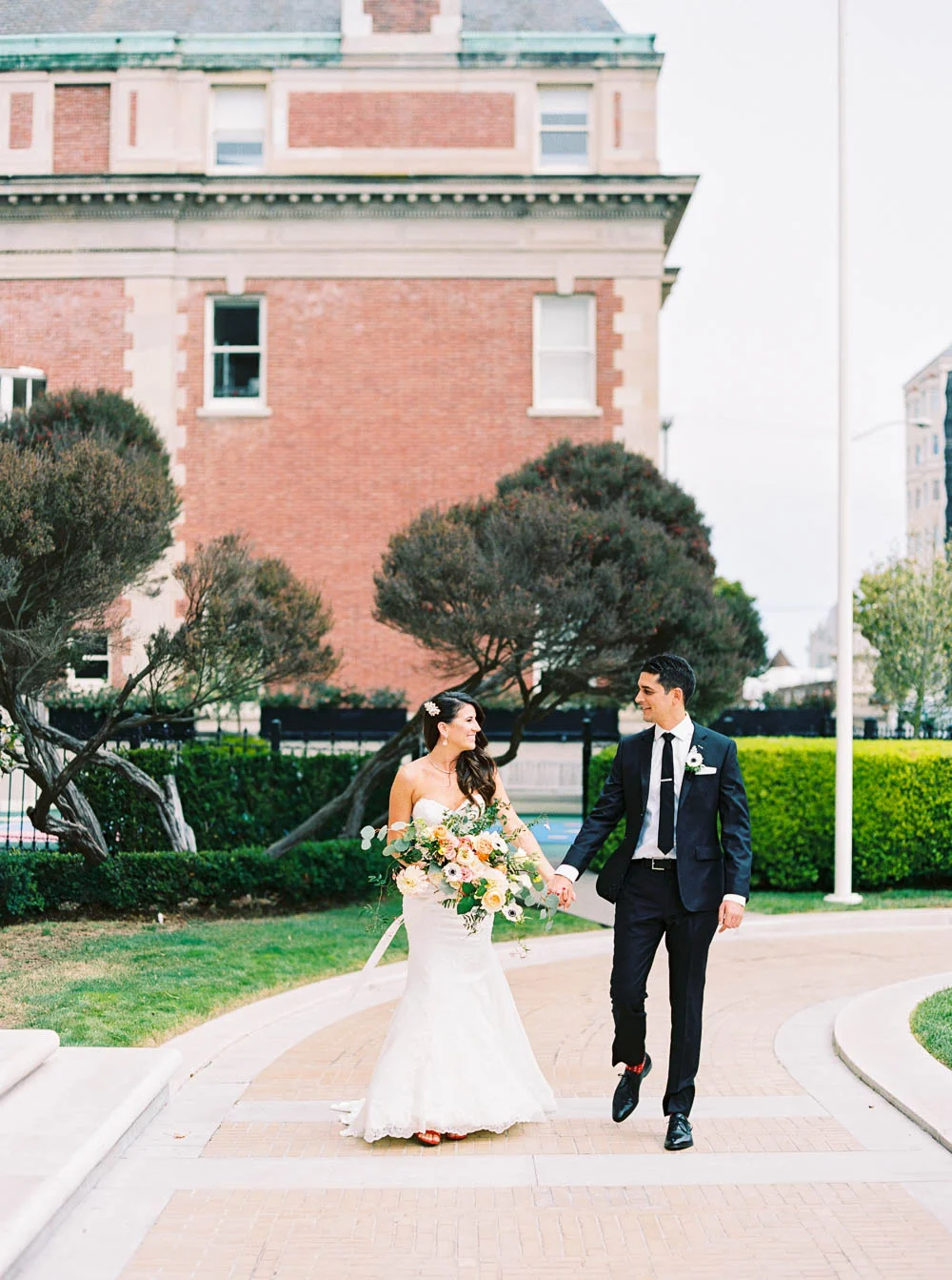 Danielle Poff Photography
http://www.daniellepoff.com