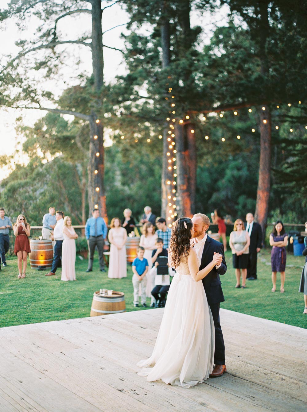 Danielle Poff Photography
http://www.daniellepoff.com