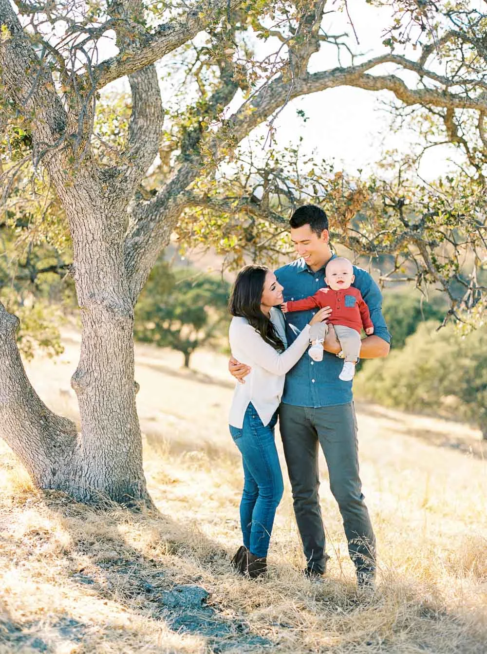 Danielle Poff Photography 
http://www.daniellepoff.com