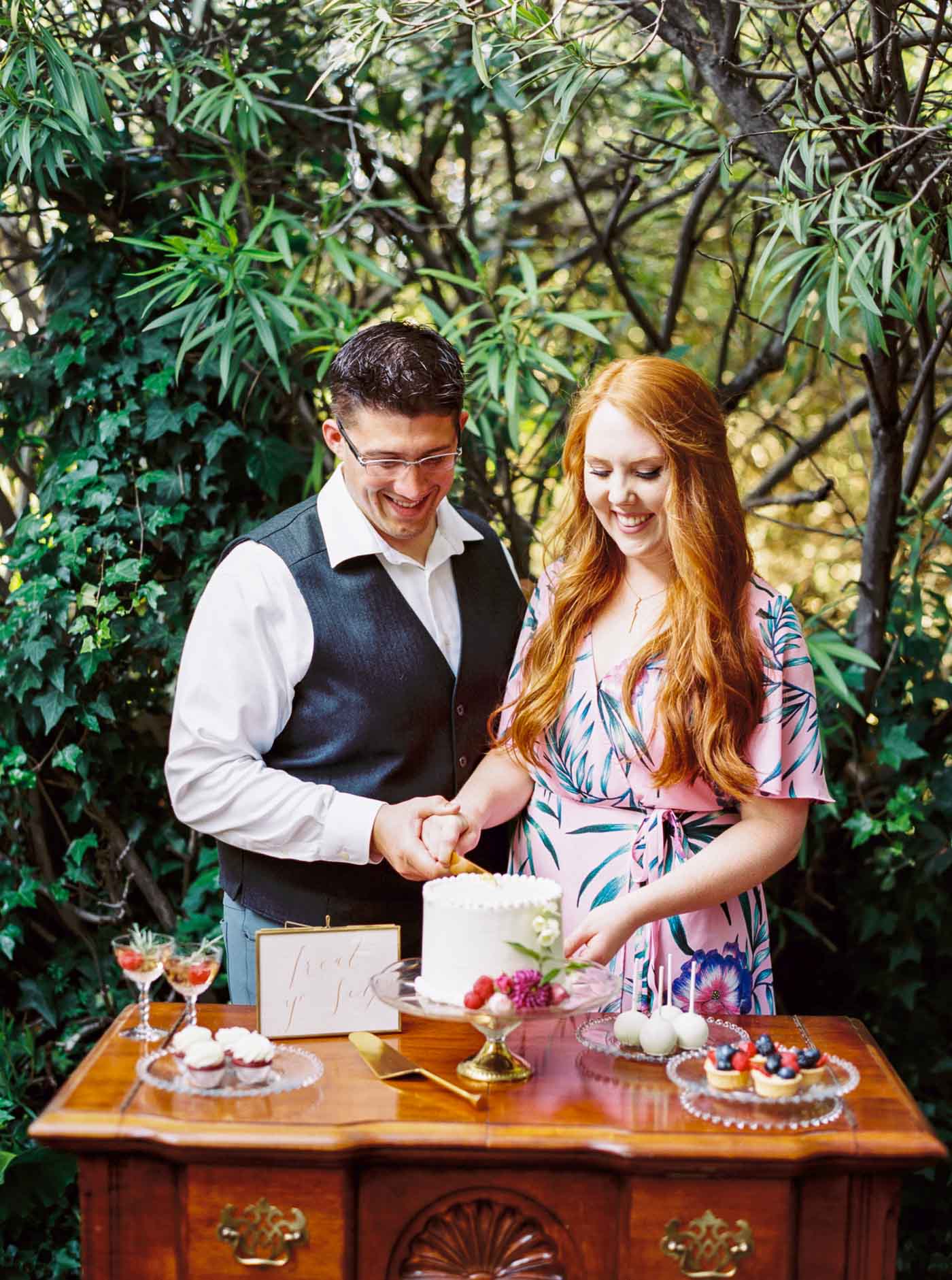 Danielle Poff Photography
http://www.daniellepoff.com