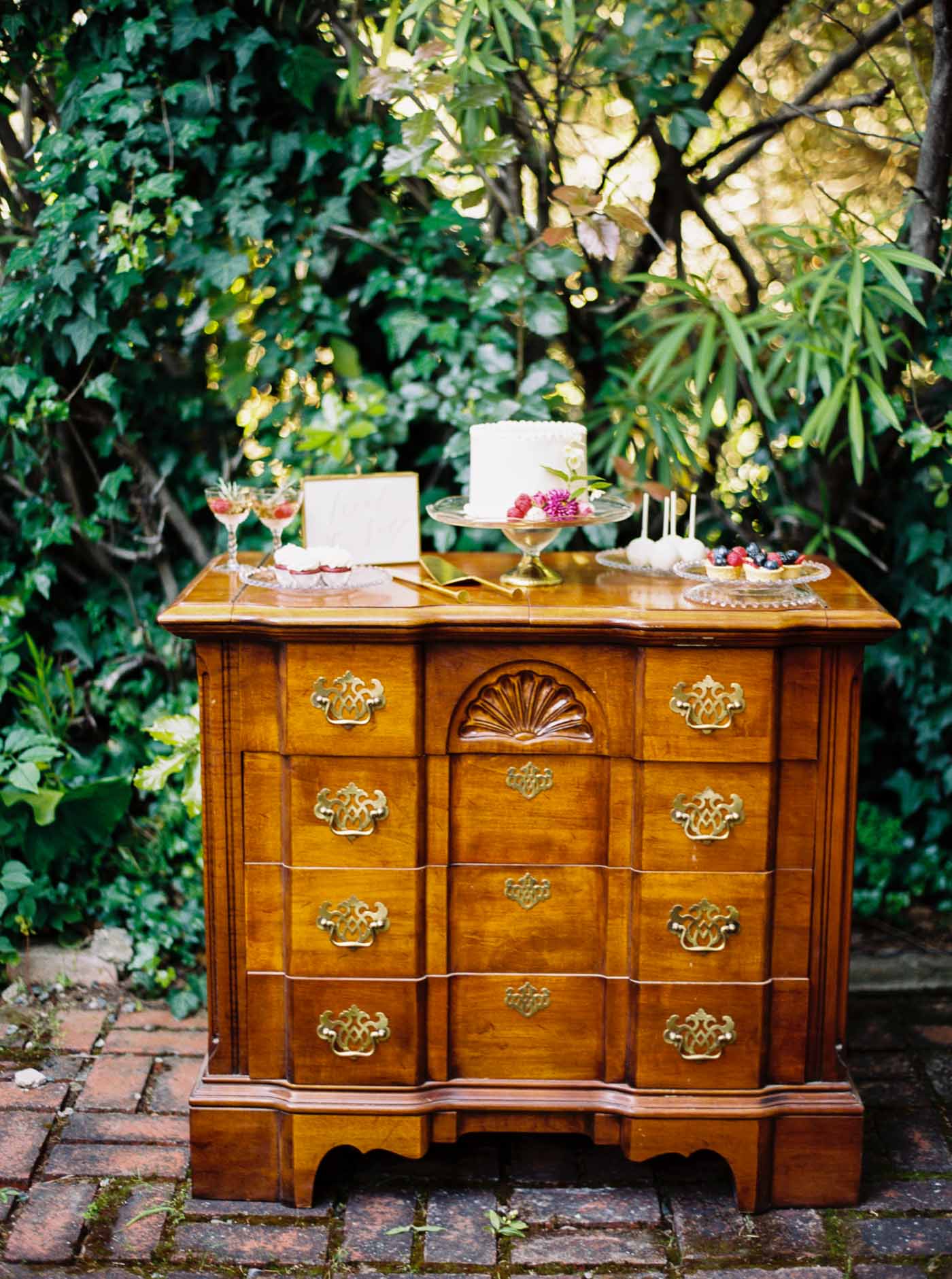 Danielle Poff Photography
http://www.daniellepoff.com