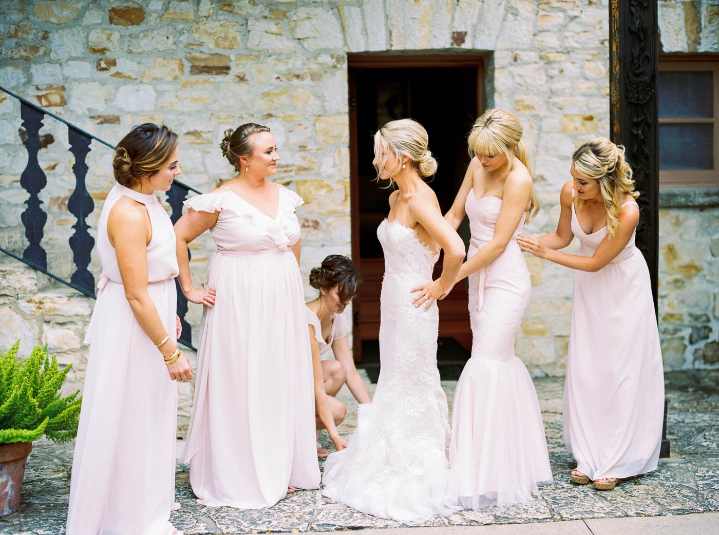 Danielle Poff Photography
http://www.daniellepoff.com