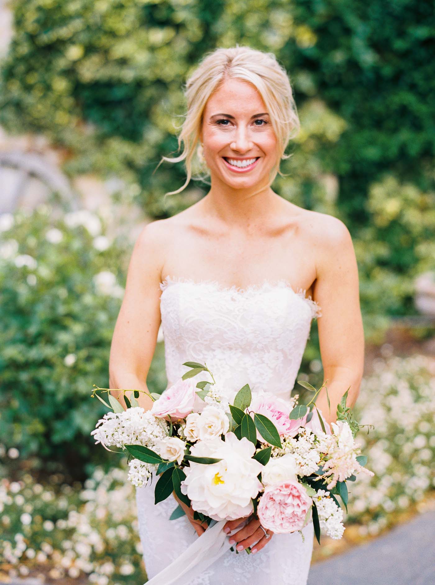 Danielle Poff Photography
http://www.daniellepoff.com