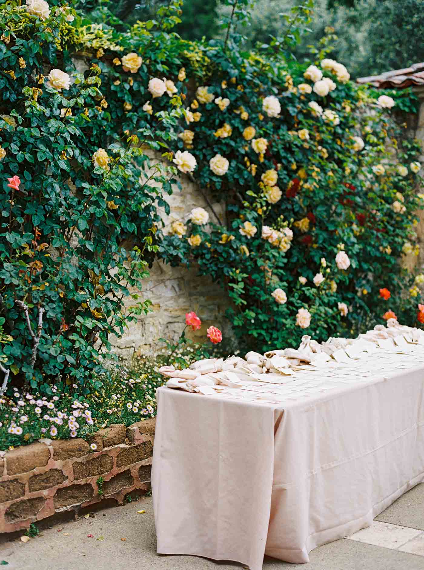 Danielle Poff Photography
http://www.daniellepoff.com