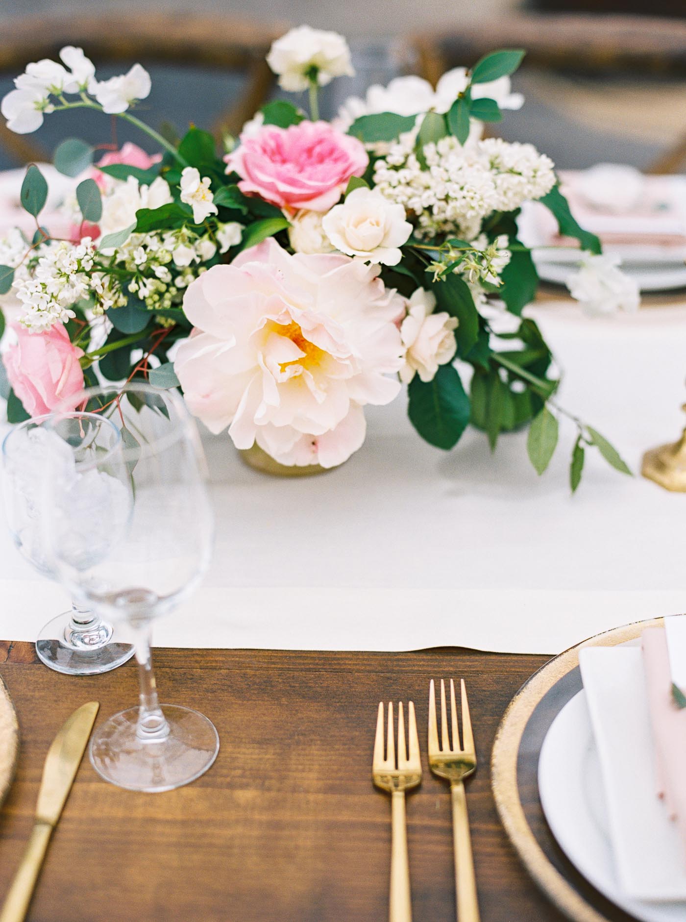 Danielle Poff Photography
http://www.daniellepoff.com