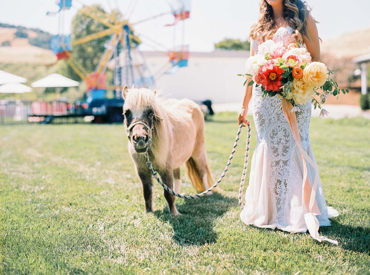 Danielle Poff Photography
http://www.daniellepoff.com