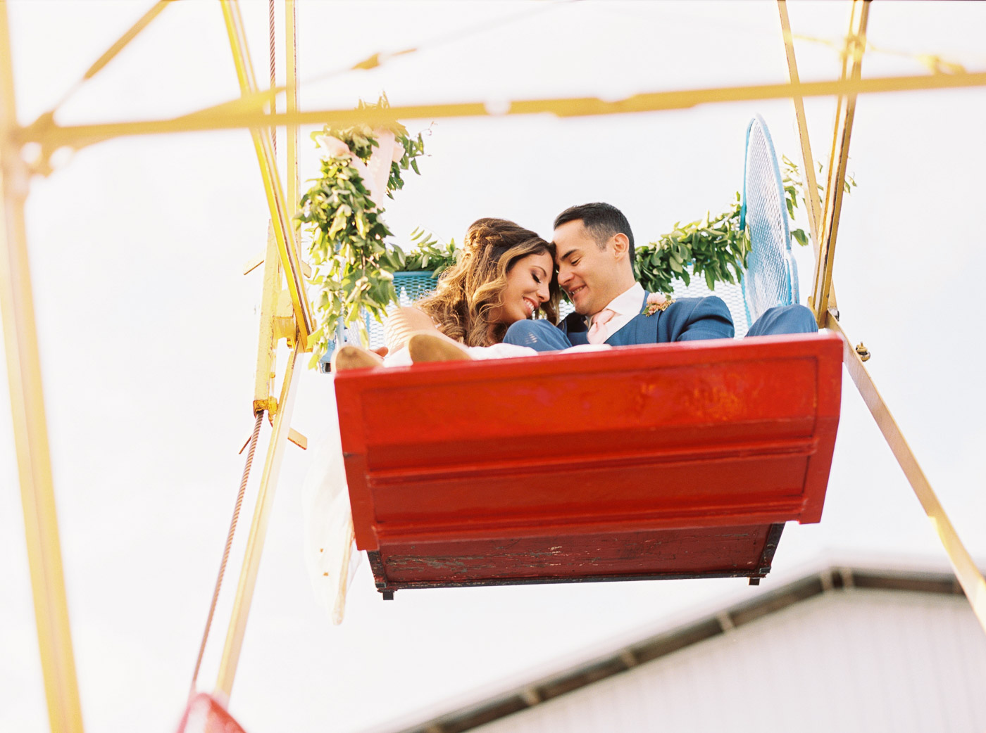Danielle Poff Photography
http://www.daniellepoff.com