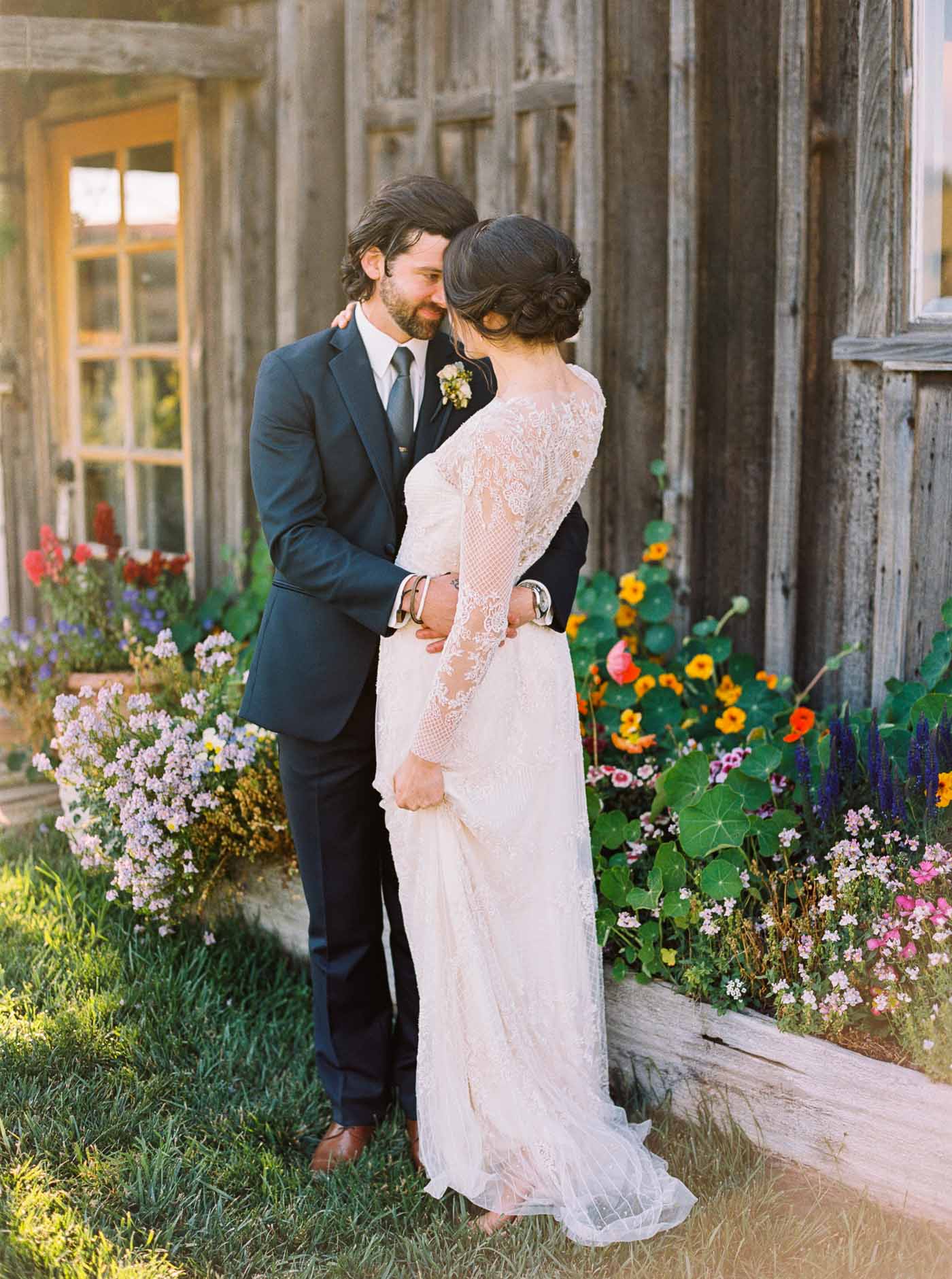 Danielle Poff Photography
http://www.daniellepoff.com