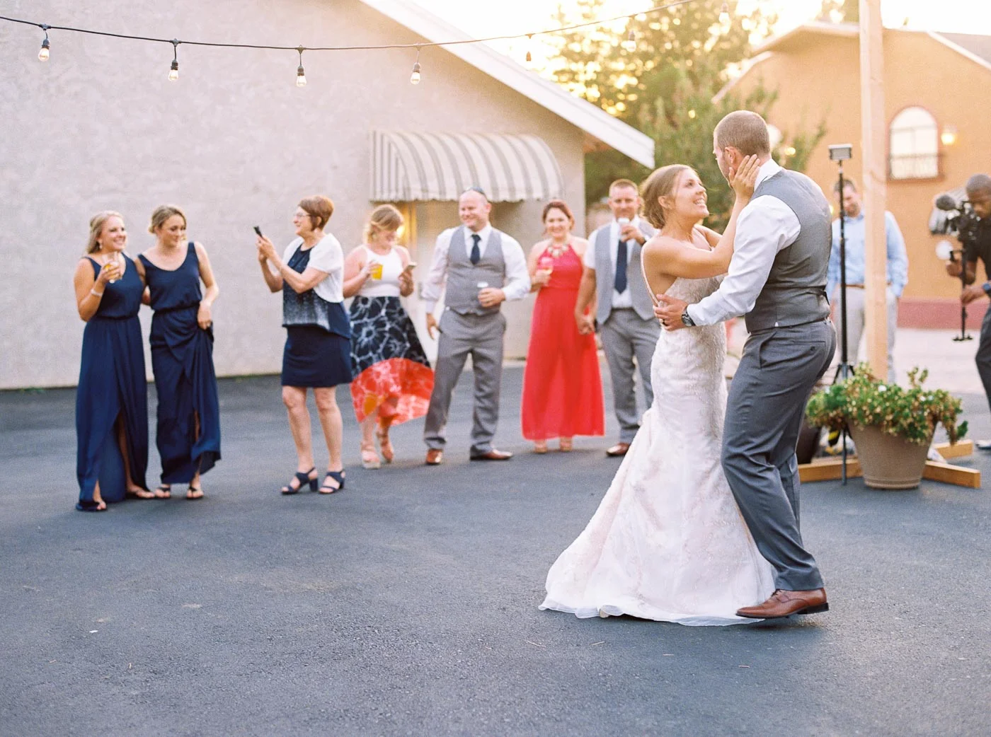 Danielle Poff Photography
http://www.daniellepoff.com