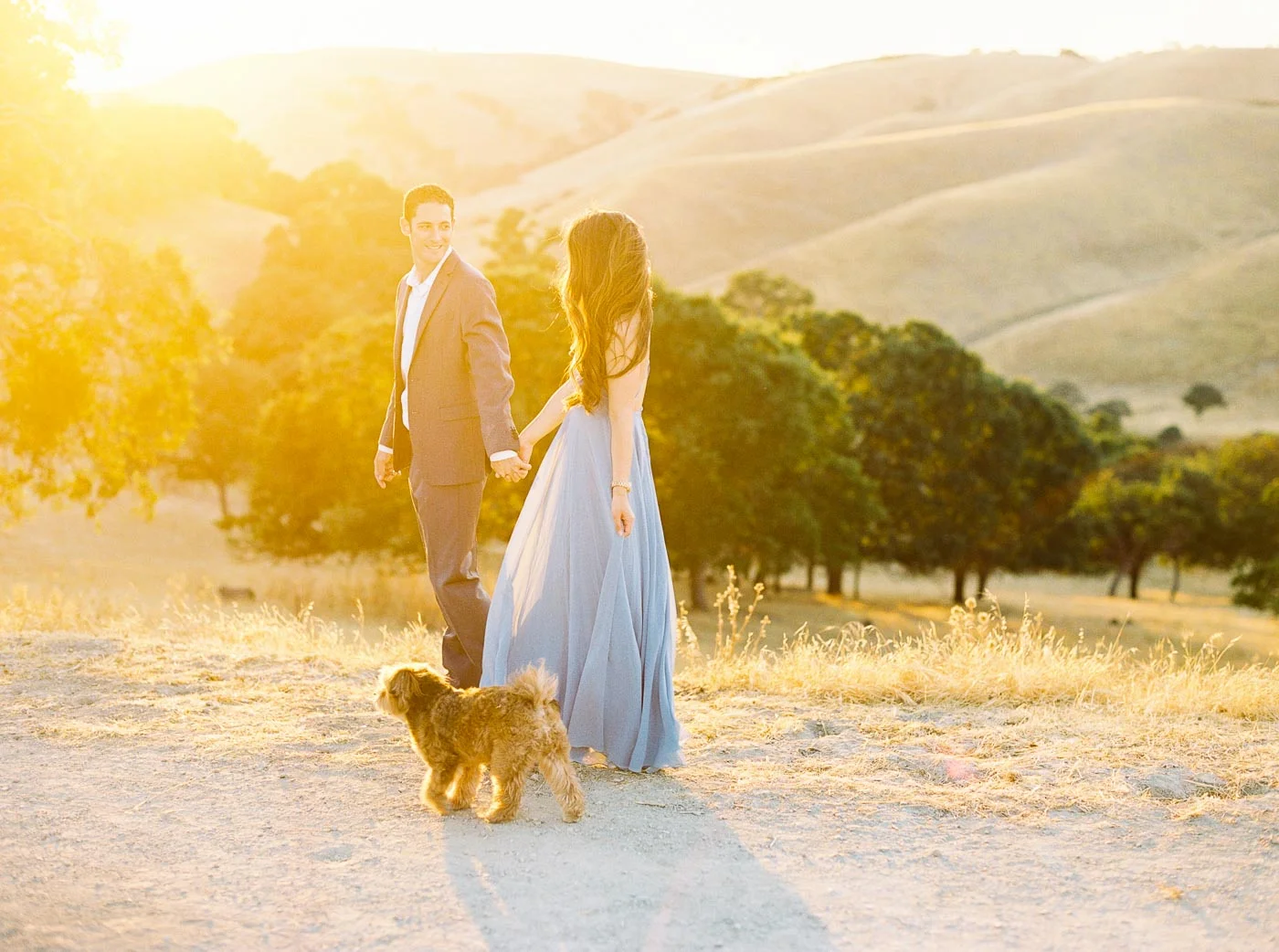 Livermore Wedding: Winnie & Jeff's Hilltop Engagement Session //