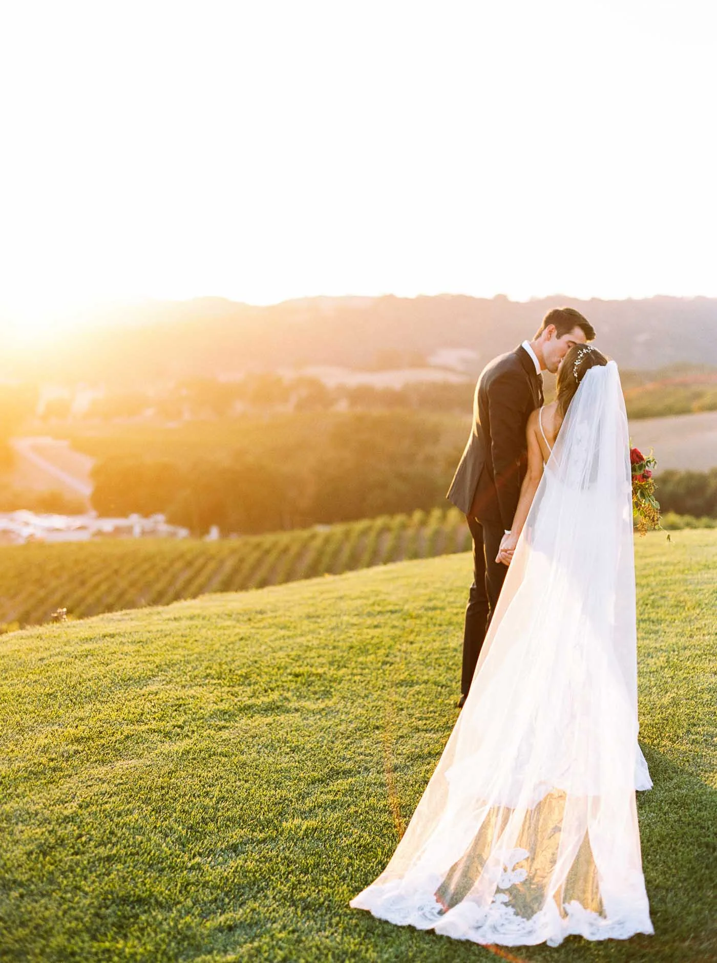 Danielle Poff Photography 
http://www.daniellepoff.com