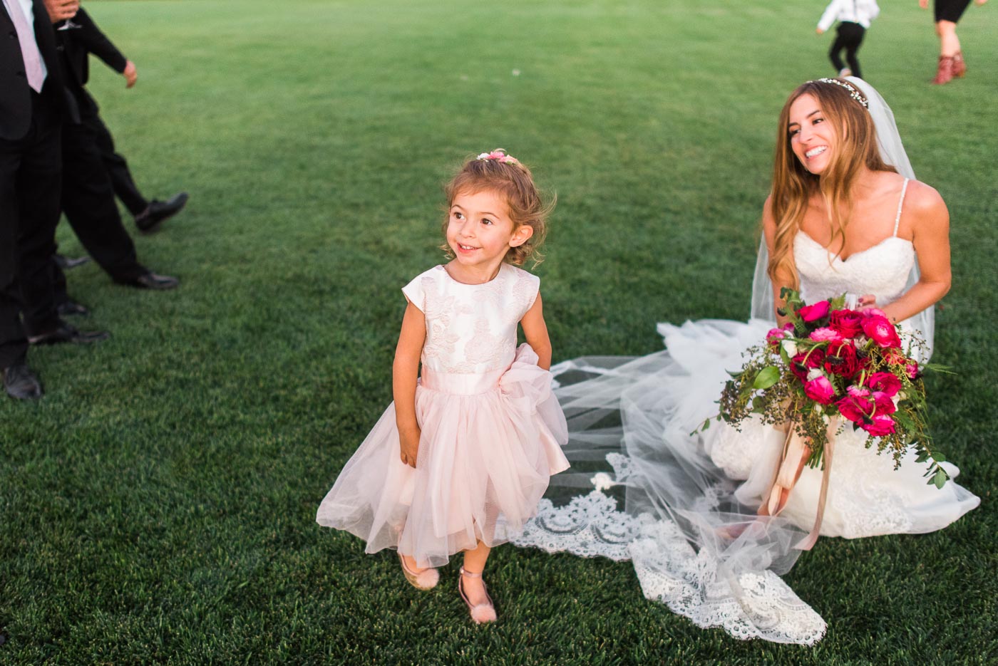 Danielle Poff Photography 
http://www.daniellepoff.com