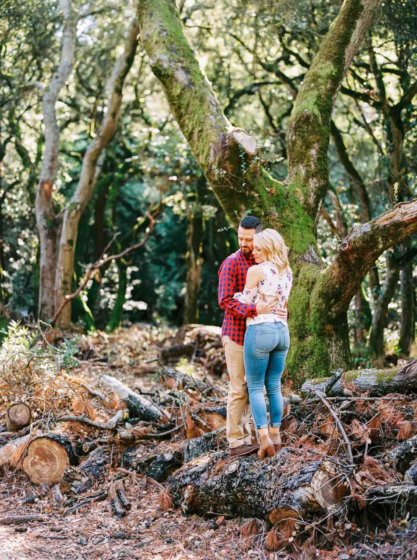 Danielle Poff Photography 
http://www.daniellepoff.com