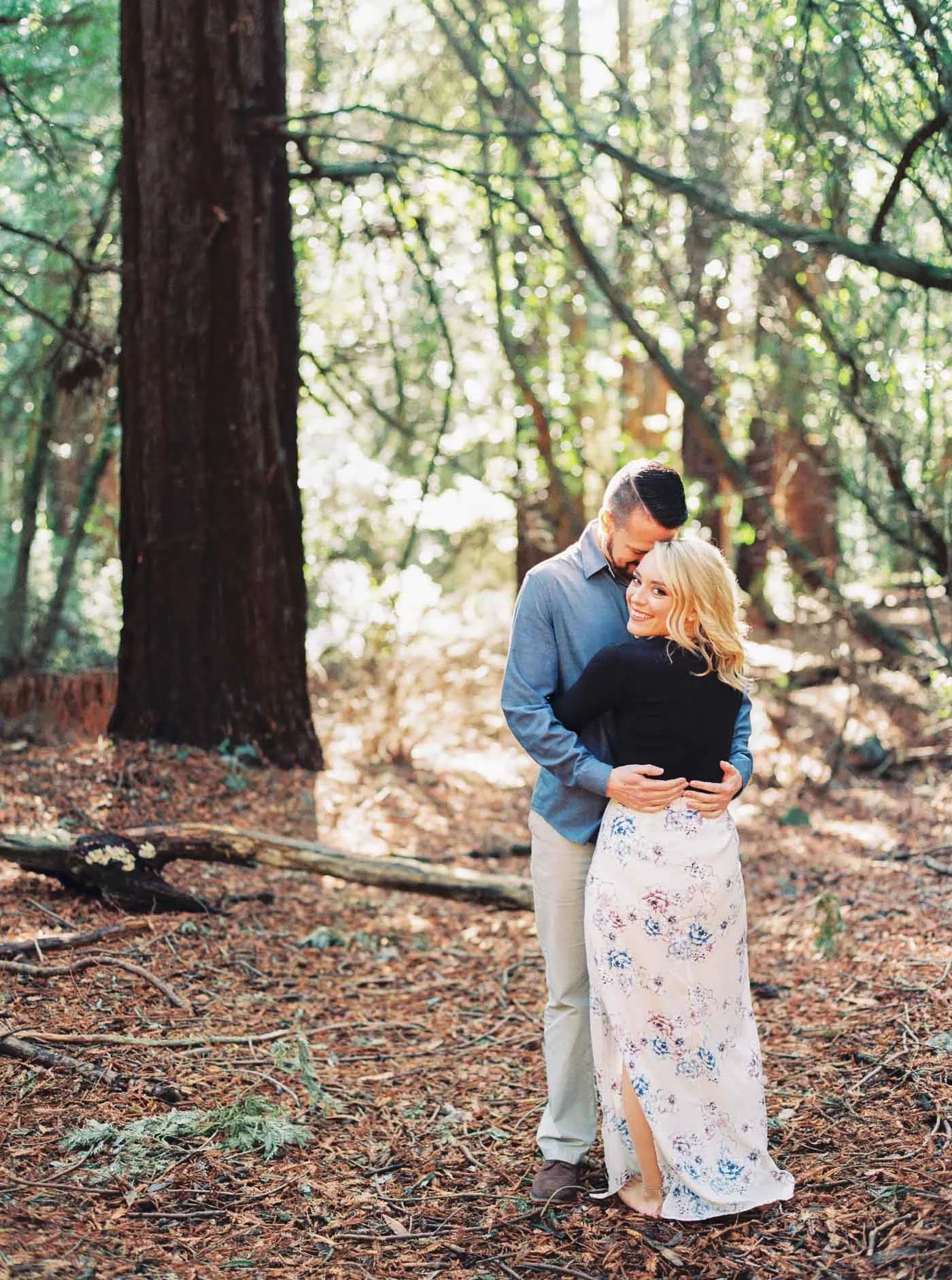 Danielle Poff Photography 
http://www.daniellepoff.com