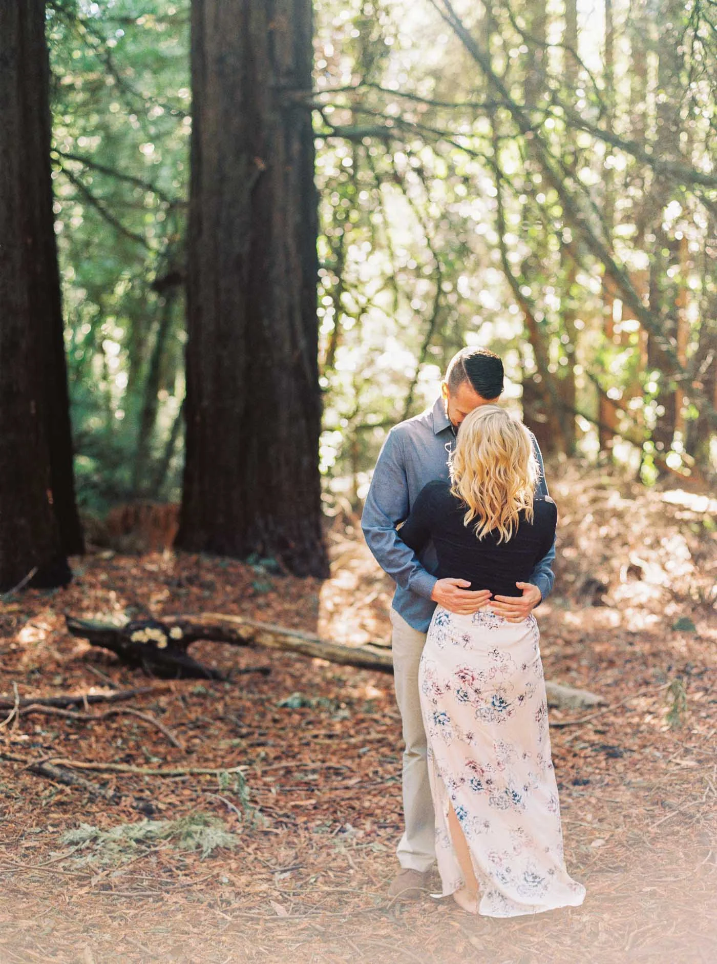 Danielle Poff Photography 
http://www.daniellepoff.com