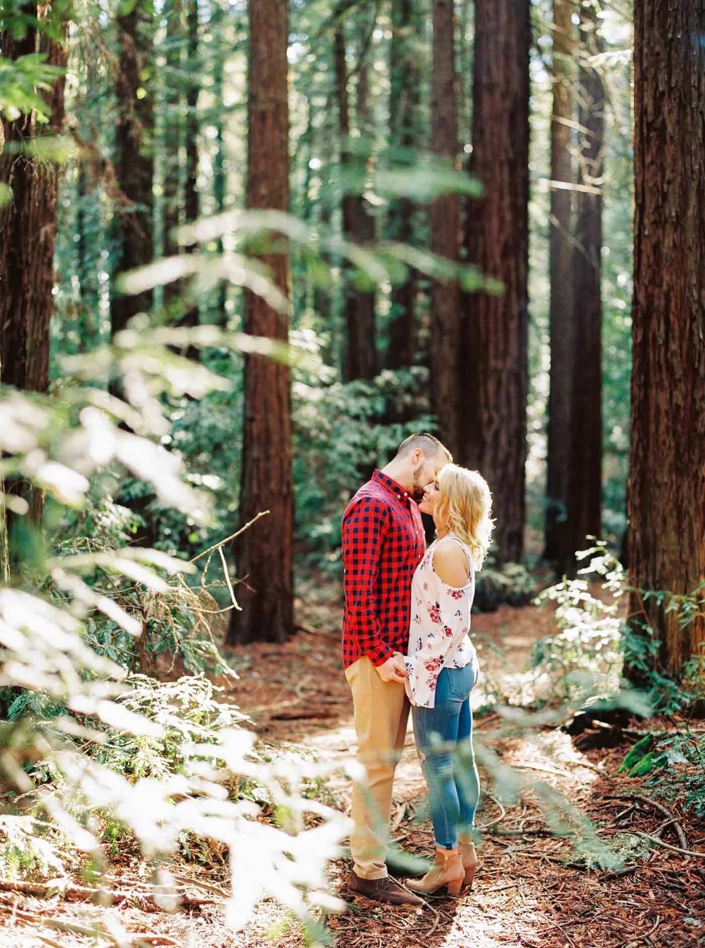 Danielle Poff Photography 
http://www.daniellepoff.com