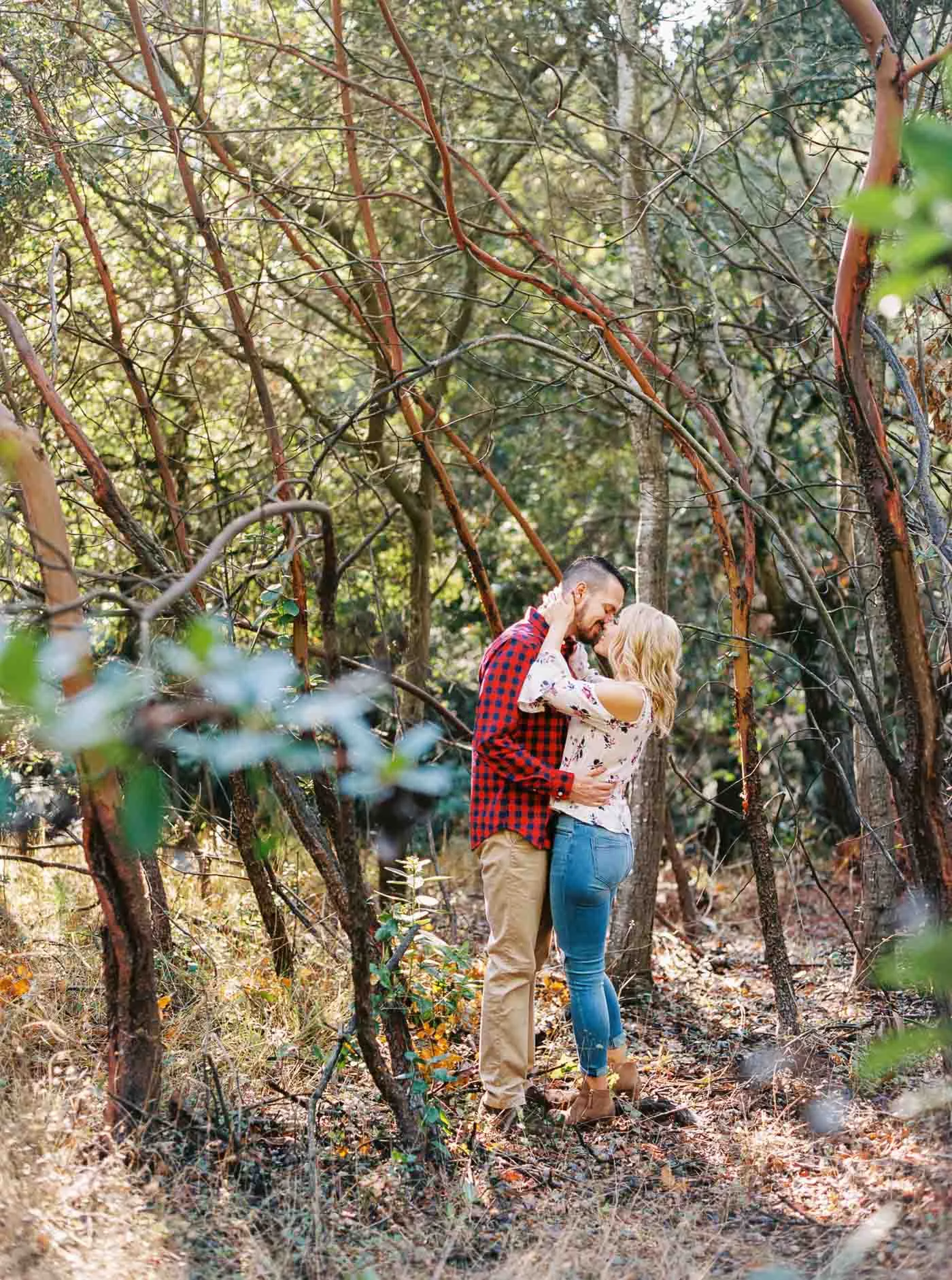 Danielle Poff Photography 
http://www.daniellepoff.com